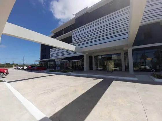 Local Para Oficina En Venta En Punta Cana, Vista Cana Business Center