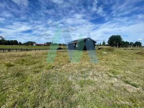 Casa En Venta De 2 Dorm. En Los Lagos