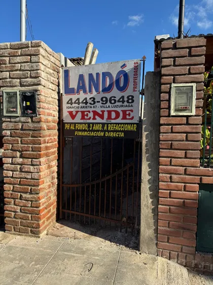 Casa Contrafrente 3 Amb En Venta Con Jardin - Apto Credito