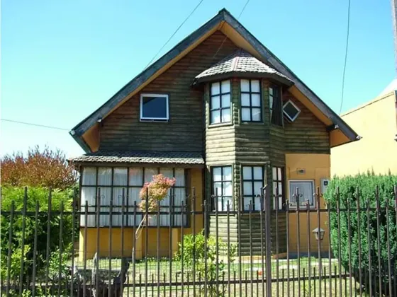 Venta Casa Centro De Villarrica Con Estacionamiento