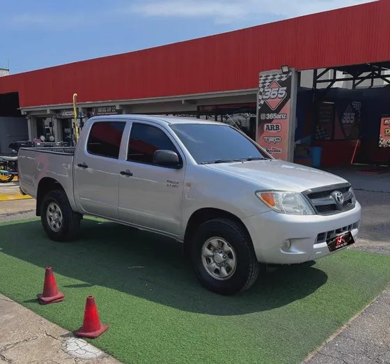 Toyota Hilux 2.7 4x2