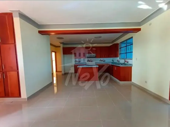 Nexo Real Estate Tiene Casa En Venta, Urbanización Los Prados, Santiago (jpc-241)