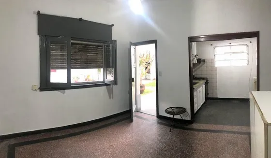 Ph En Venta - 2 Dormitorios 1 Baño - 75mts2 - Lanús