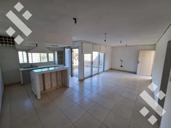 En Venta, Casa De 2 Dormitorios, B° Jardín, San Patricio Del Chañar