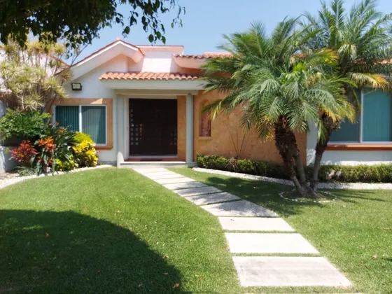 Casa En Lomas De Cocoyoc