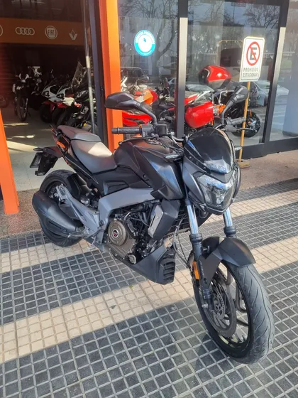 Dominar 400