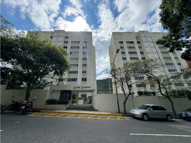 Vendo Apartamento 239m2 Las Esmeraldas 2034