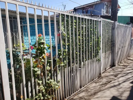Casa En Venta, 3 Dormitorios, Buen Sector, P. Aguirre Cerda