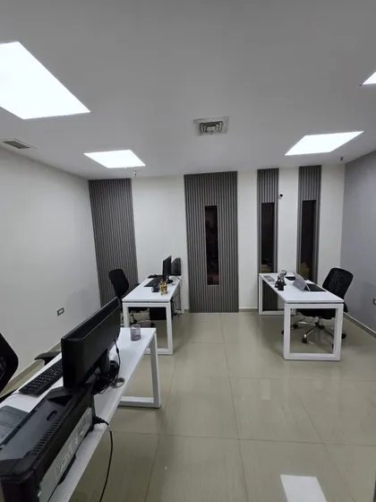 Oficina Alquiler/ Boleíta Sur
