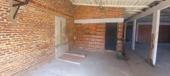 Alquiler De Local, La Riona 911 2do Piso Corriente