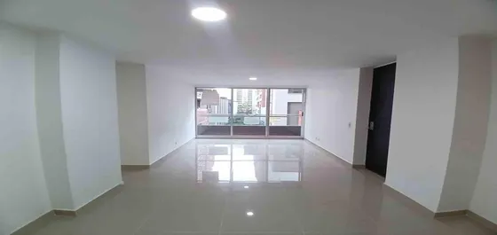  Apartamento En Arriendo Ubicado En El Poblado Sector Ciudad Del Rio  (27355).