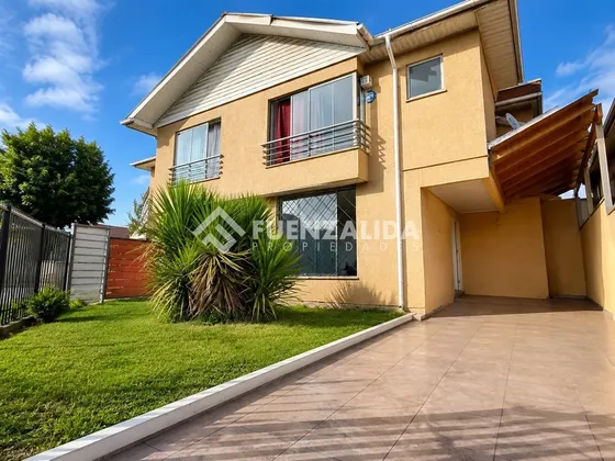 Casa En Venta De 3 Dorm Y 3 Baños Maipú