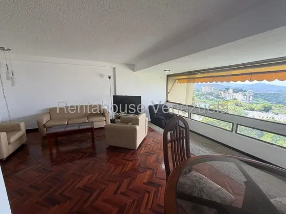 Practico Y Funcional Apartamento Ubicado En Las Cercanias De La Embajada Americana 26-17621 Cv