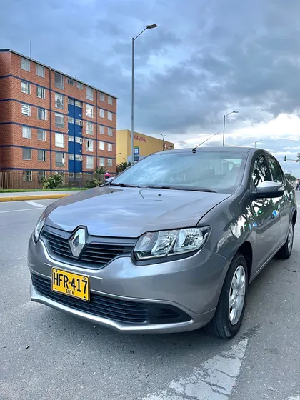 Renault Logan 1.6 Expression / Life +