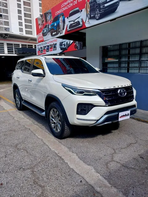 Toyota Fortuner Vxr Sr5
