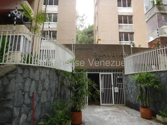 Bello Apartamento En Venta Las Esmeraldas #25-22998