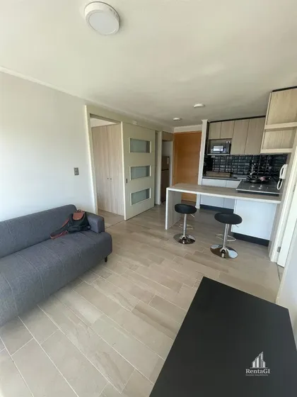 Arriendo Departamento Semi Amoblado 2d2b, La Florida