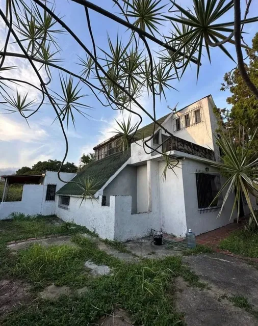 Casa Guataparo  Valencia A Remodelar Calle Cerrada Agua De Manantial 