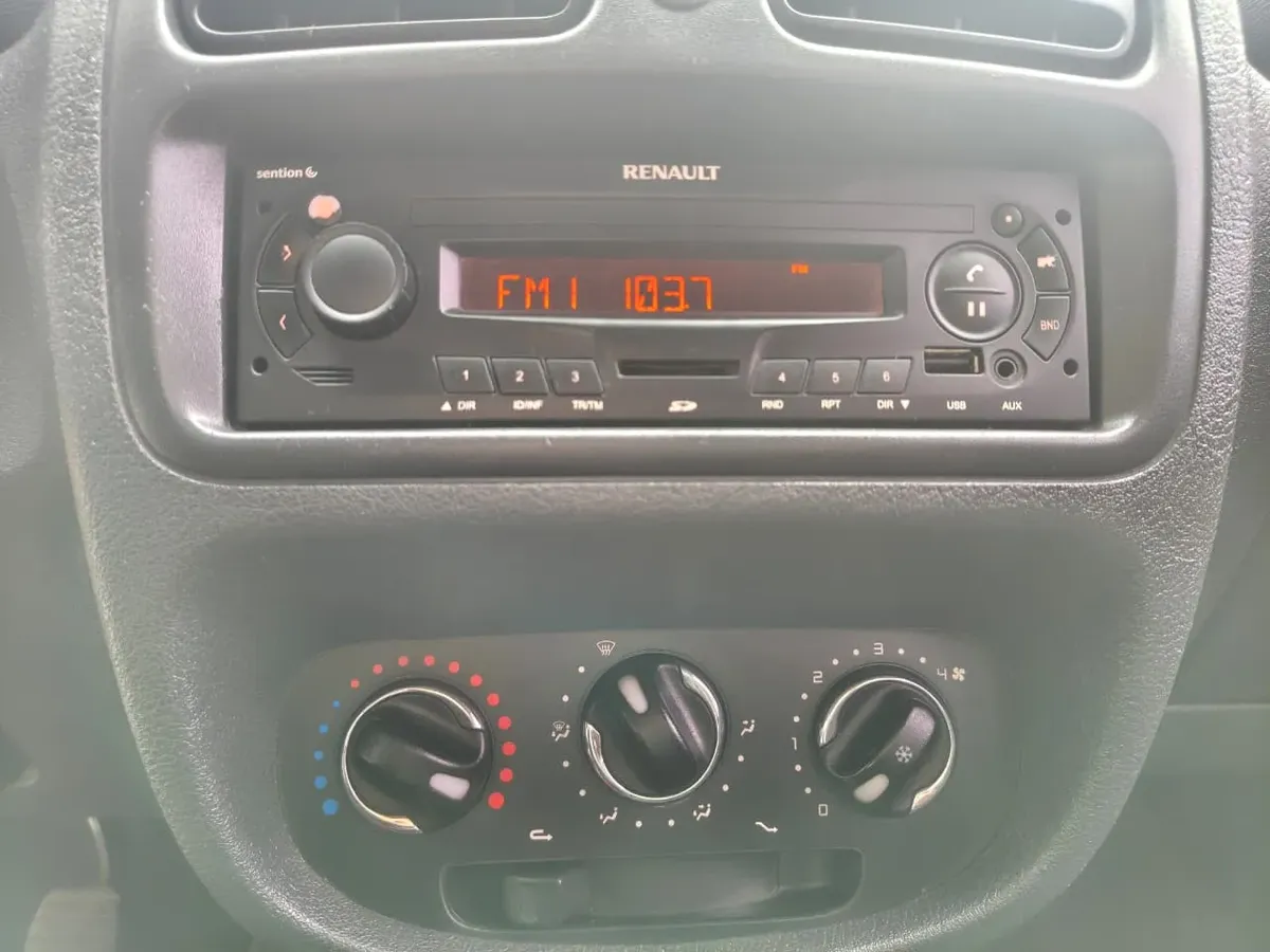 Renault Clio 1.2 Mío Expression Pack I5643240708518912012