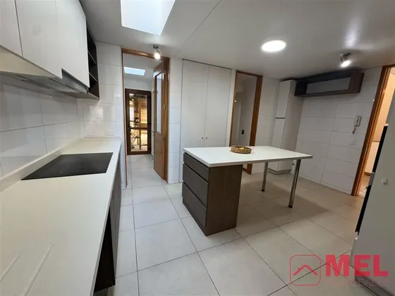 Casa En Venta De 4 Dorm. Mas Serv En Piedra Roja Chicureo