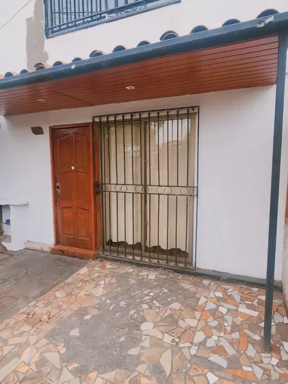 Casa En Venta En Clotario Blest, Cerca De Av Departamental