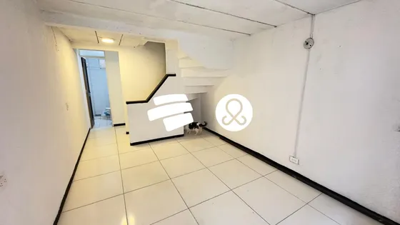 Casa En Venta En Aures, Bogotá