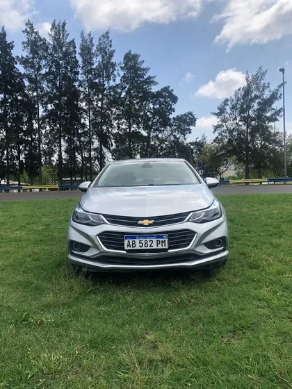 Chevrolet Cruze 1.4 Ltz Mt Sedan
