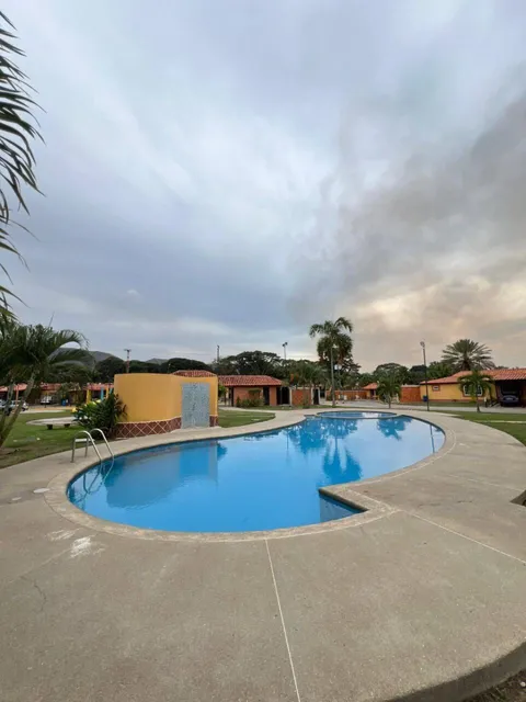 Annic Coronado Vende Casa, Urb. Valle De Oro, San Diego Ref. 265669