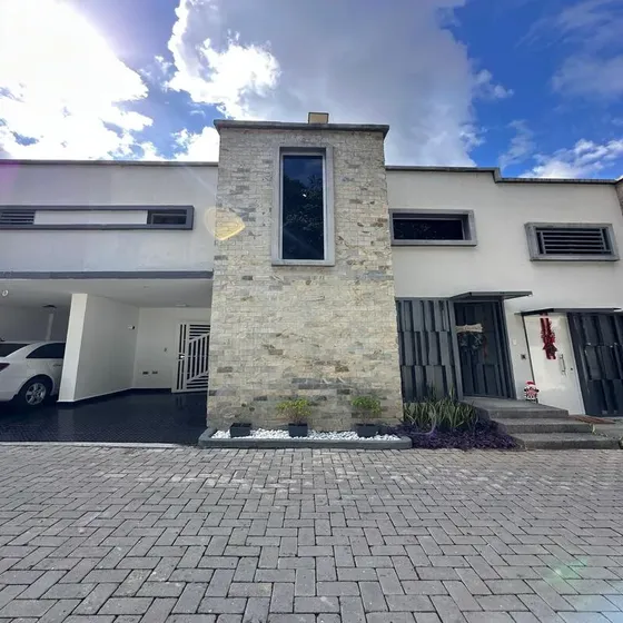 Town House Res Taj Mahal En Trigal Sur