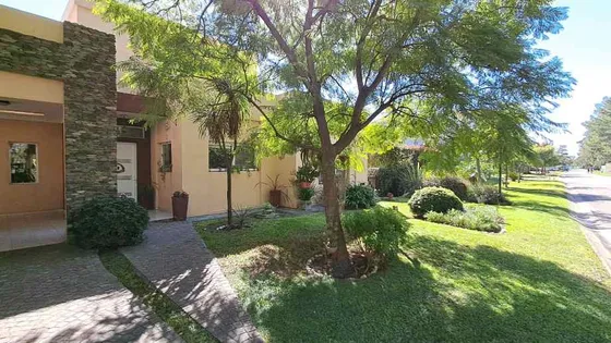 Casa En Venta En La Reja