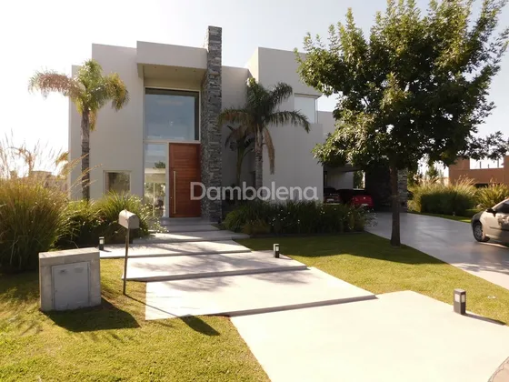 Casa  En Venta En Terravista, General Rodríguez