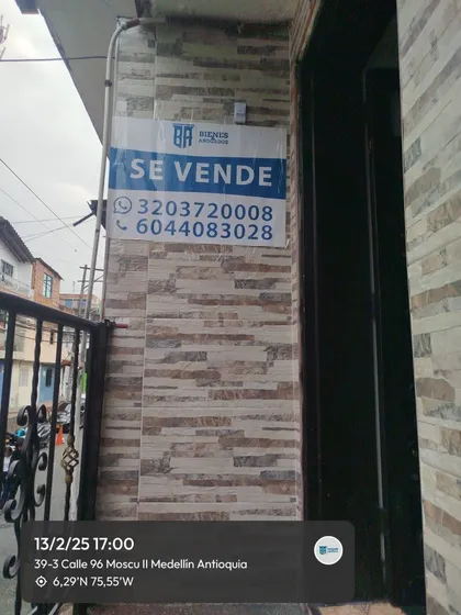 Casa En Venta 2 Y 3 Piso Manrique Guadalupe Cerca Al Parque.
