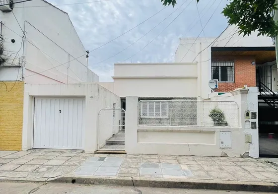 Villa Devoto Casa S/lote 8,66 X 21,65 Pje Juan M. Coghlan 4684 P/ Refacccionar O Emprendimiento