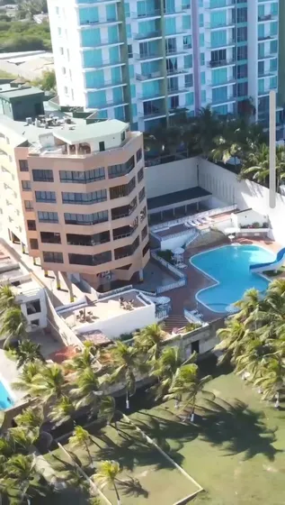Apto Vacacional Tucacas Piscina Tobogán Salida Al Mar Lhif9s