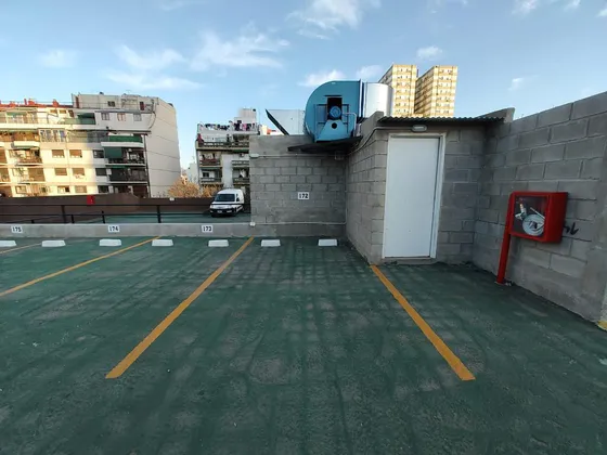 Avellaneda 300 - Cochera Fija Descubierta En Venta Caballito