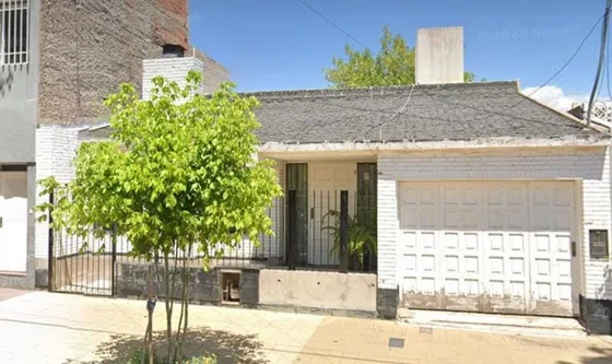 Alquiler Comercial Casa 10 Amb. 6ta Sección Mza