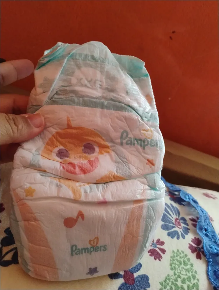 Fralda Descartável Pampers Supersequinha Tamanho XXG 66 Unidade