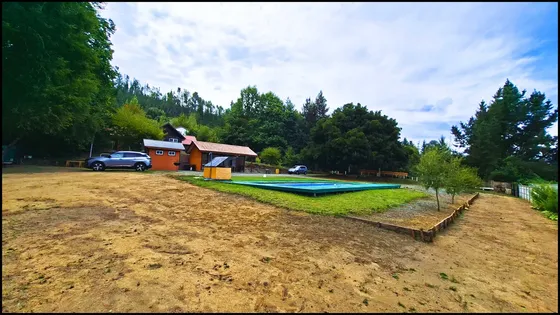 Amplia Parcela Con Piscina Y Quincho. (152176)