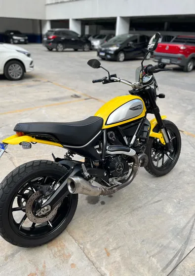 Ducati Scrambler Icon 800cc - 2021/2021