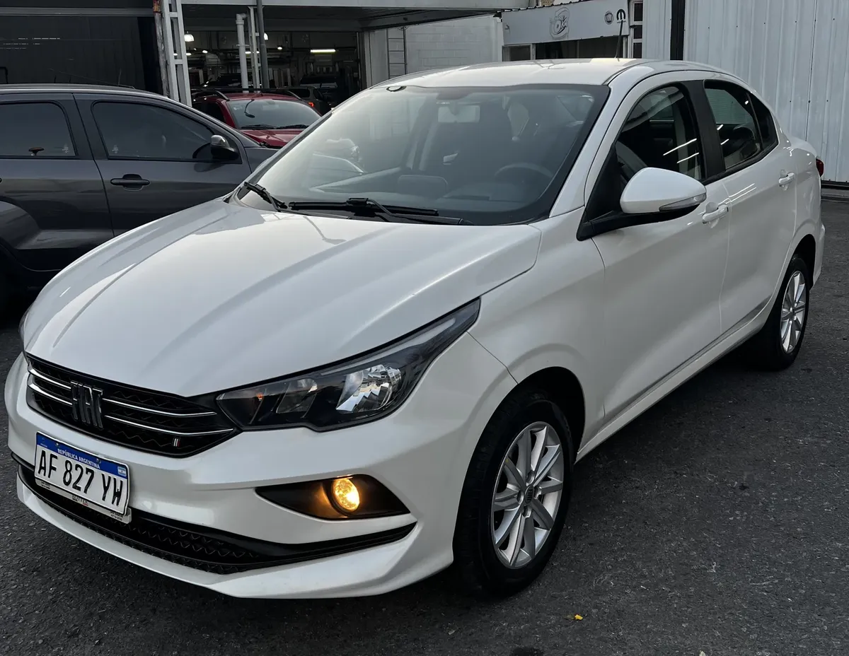 Fiat Cronos 1.3 Drive Mt