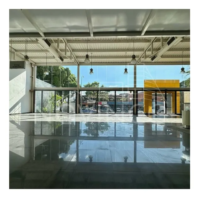 Se Alquila Local Comercial Santa Mónica 551m2 