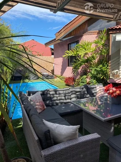 Excelente Casa En Venta En Villa Alemana