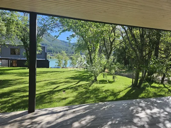 Casa En Venta De 5 Dorm. En Colbún