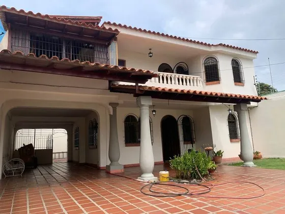 Cr Vende  Casa En El Centro-este De Barquisimeto