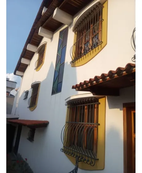 Se Vende Casa 572m2 5h+s/6b+s/6p Vista Alegre 8415