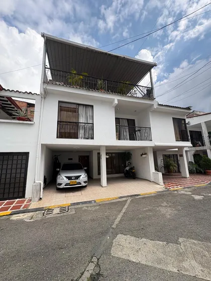 Se Vende Casa Hermosa En El Sur De Cali