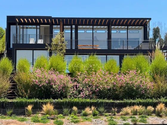 Casa En Venta De 5 Dorm. En Puchuncaví