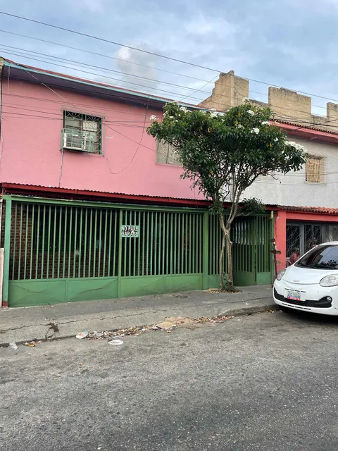 Casa En Venta Con Negocio
