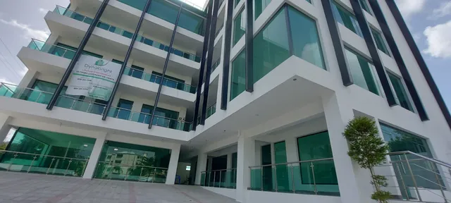   Espacios De Éxito: Locales Comerciales En Plaza  Moderna Alma Rosa 2da 