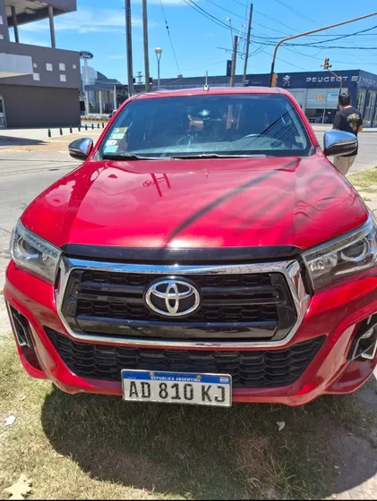 Toyota Hilux 2.8 Cd Srx 177cv 4x4 At
